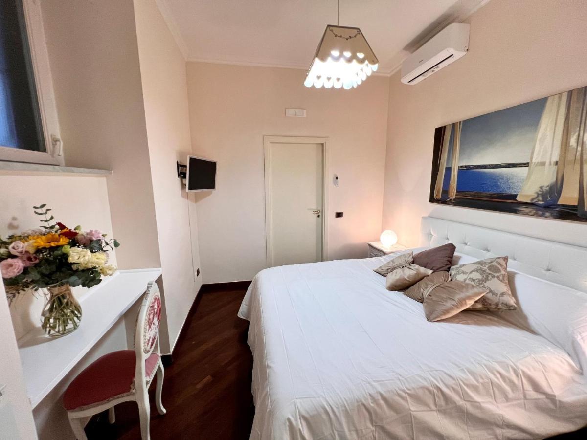 Ferienwohnung Domus Elena - Plebiscito Neapel Exterior foto