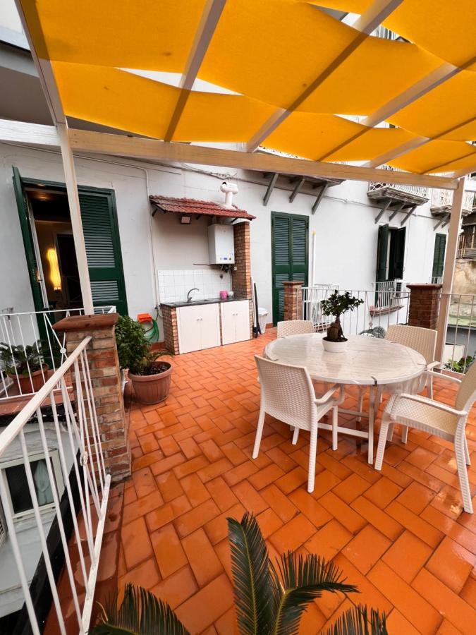 Ferienwohnung Domus Elena - Plebiscito Neapel Exterior foto